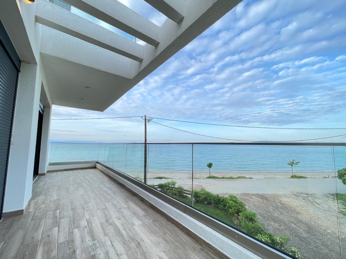 Villa Oleandra By The Sea Polychrono Exterior foto